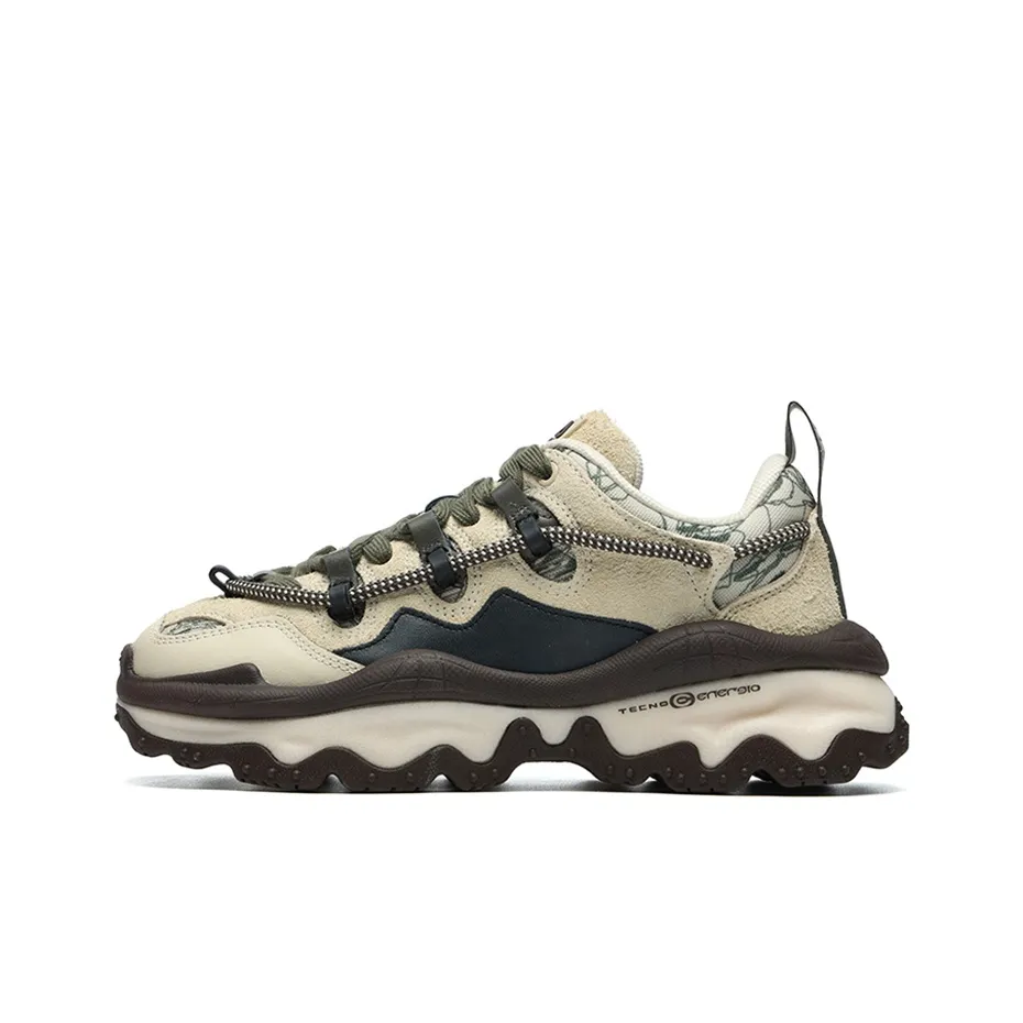 FILA FUSION QD96 Low Top Chunky Sneakers Women's Beige