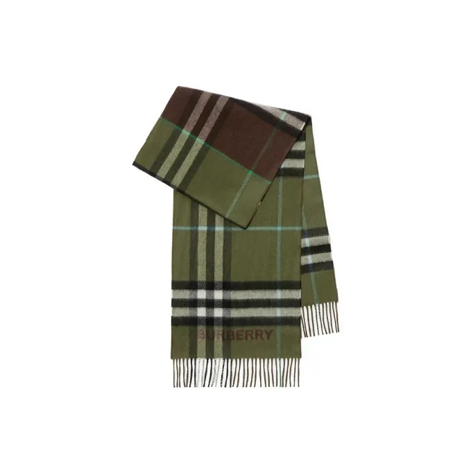 Burberry Вязаные шарфы Мужской Зеленый