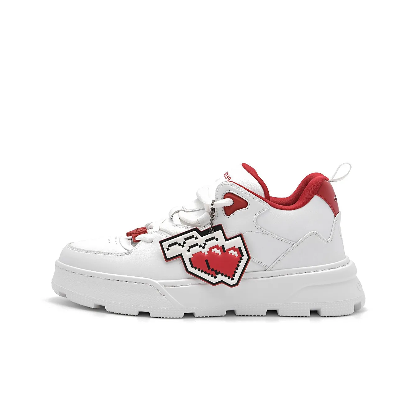 PEDRO Low-Top Skateboard Nieten Shoes Women's White