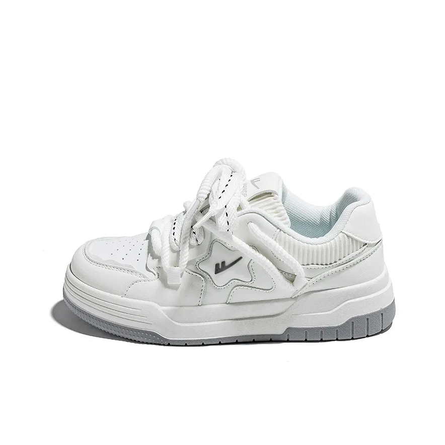 Warrior Lightweight And Breathable Low Top Skateboard Shoes Unisex White