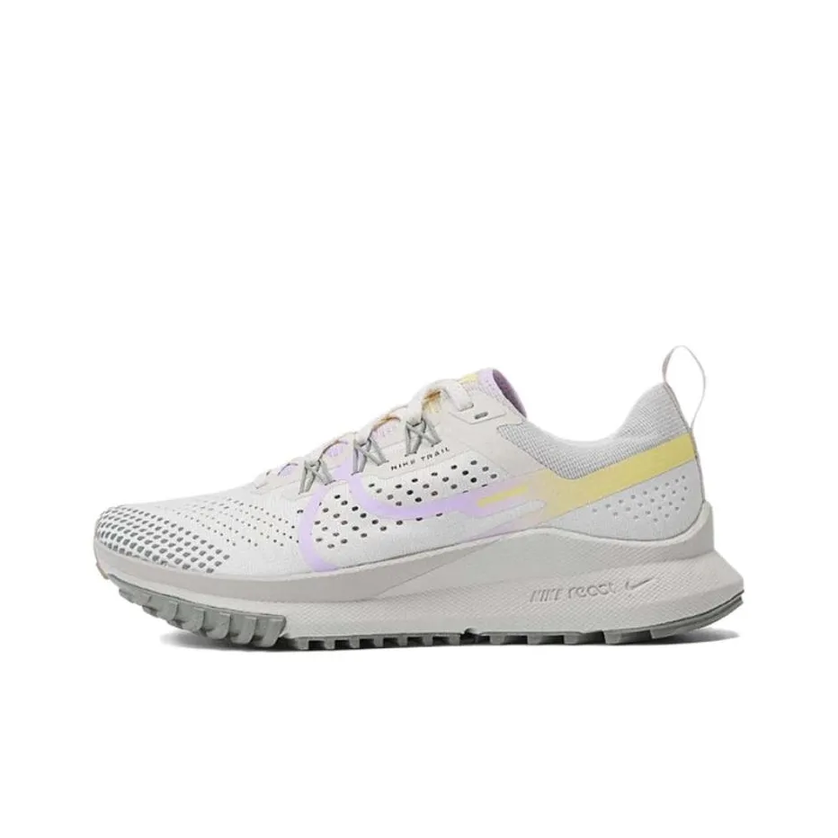 Nike Pegasus Trail 4 'Tan' Women's
