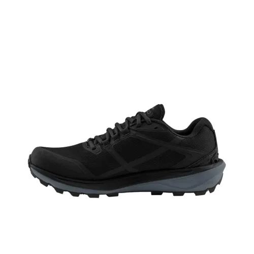 Topo Athletic Трекинговые ботинки Низкие Черные Мужские