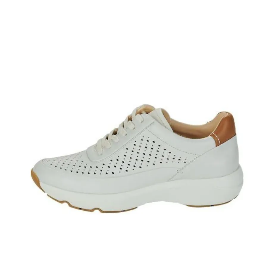 Clarks Low Top Casual Shoes Women's Ecru