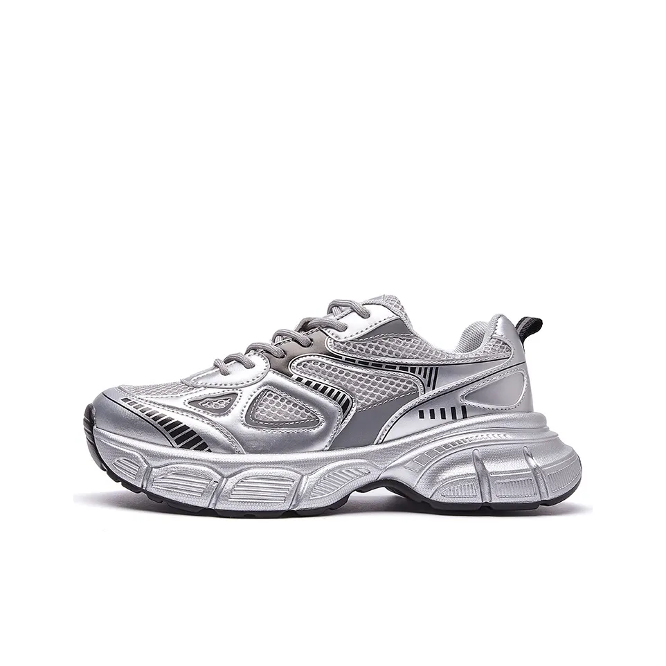 La Chapelle Wear resistant And Lightweight Low Top Chunky Sneakers Women's