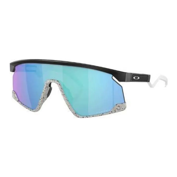 Oakley Bxtr Oversize frame Sunglasses