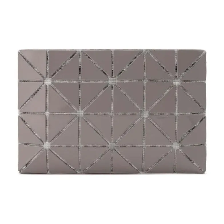 ISSEY MIYAKE PVC Поливинилхлоридная смола Клатч Женский Серый