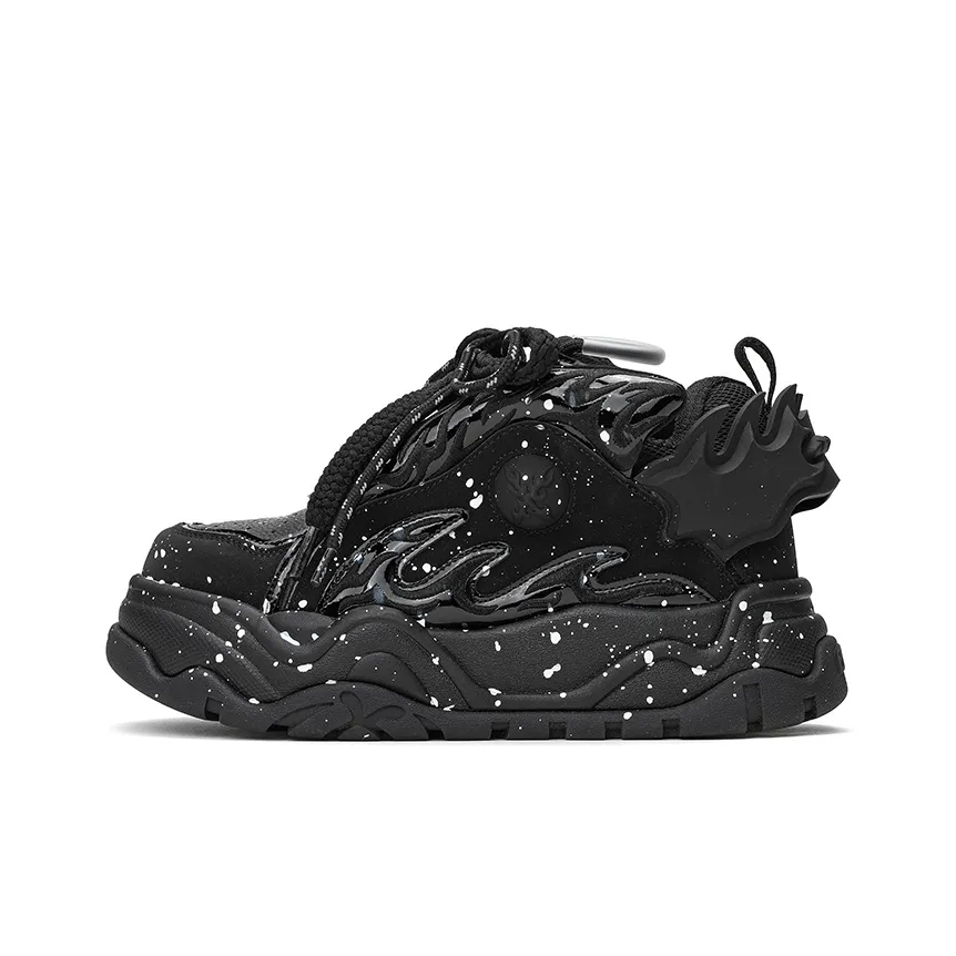 X·LUN Snowy Foot Collection Height Increasing Wear Resistant Slip Resistant Low Top Skateboard Shoes Unisex Black