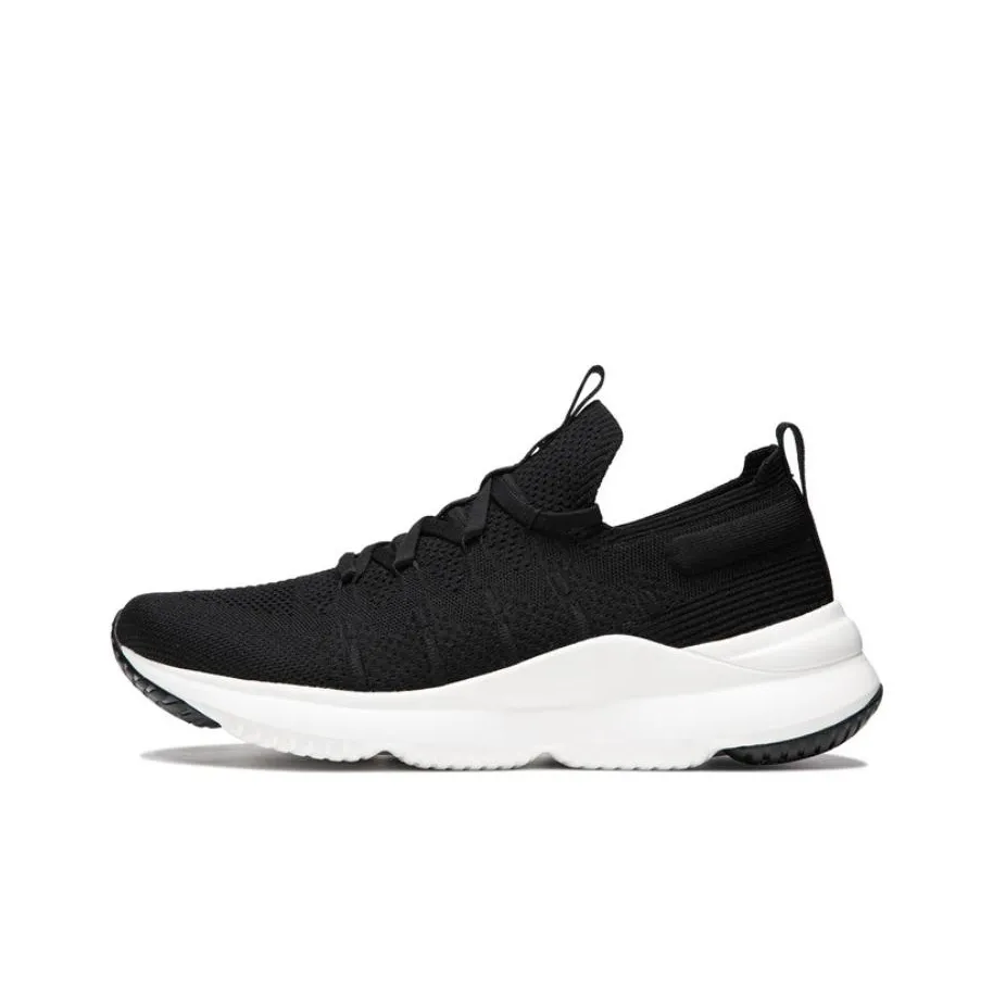 LiNing Yunshu Shock Absorbers Slip-resistant Abrasion-resistant Low Top Casual Women's Black White LiNing Yunshu Shock Absorbers Slip-resistant Abrasion-resistant Низкий Топ Повседневный Женский Черный Белый