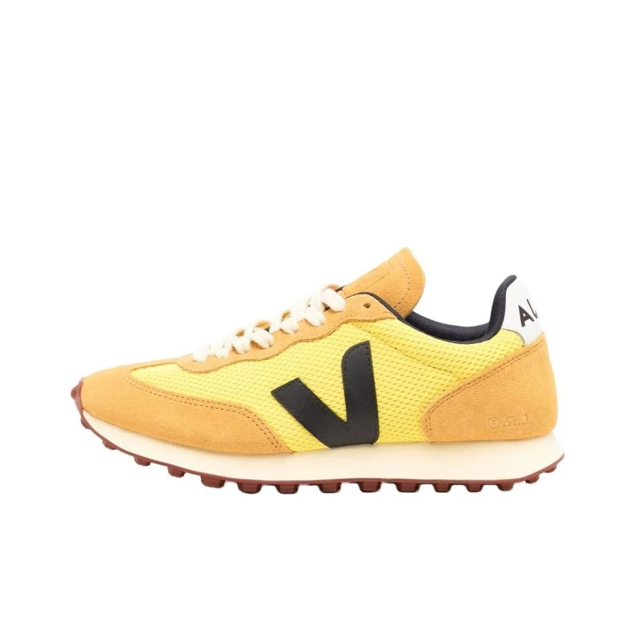 VEJA Low-Top Casual Shoes Women's Yellow