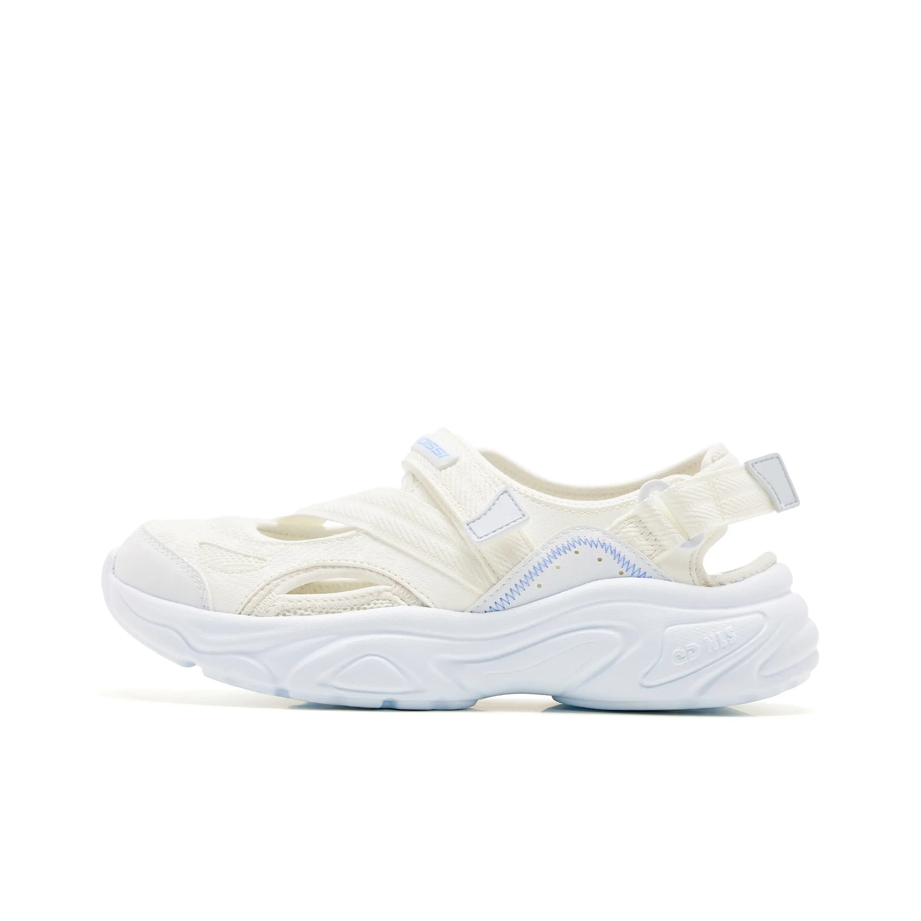 QIAODAN Сцепление Легкий Дышащий Противоскользящий Пляжные сандалии Женские Белый Синий