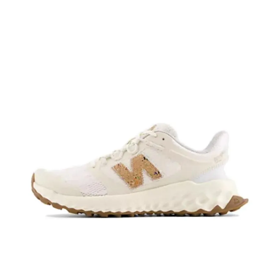 New Balance NB Свежий Пена Амортизация Износостойкий Низкий Топ Беговые кроссовки Женские Экрю