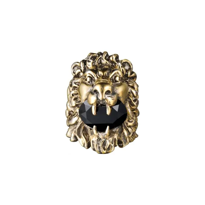 Easy to pair with other jewelry