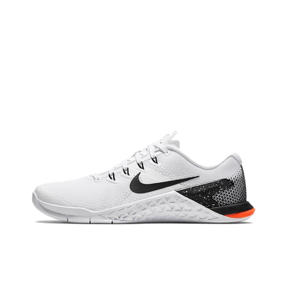 スニーカー NIKE Women Sneakers 25PFV5582 001 Black Nike Women's Vandal 2K 'Black & Metallic Gold' Release Date