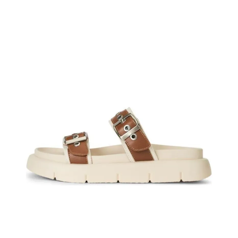 TOOMANYShoes surprised Beach Sandals Women's Brown