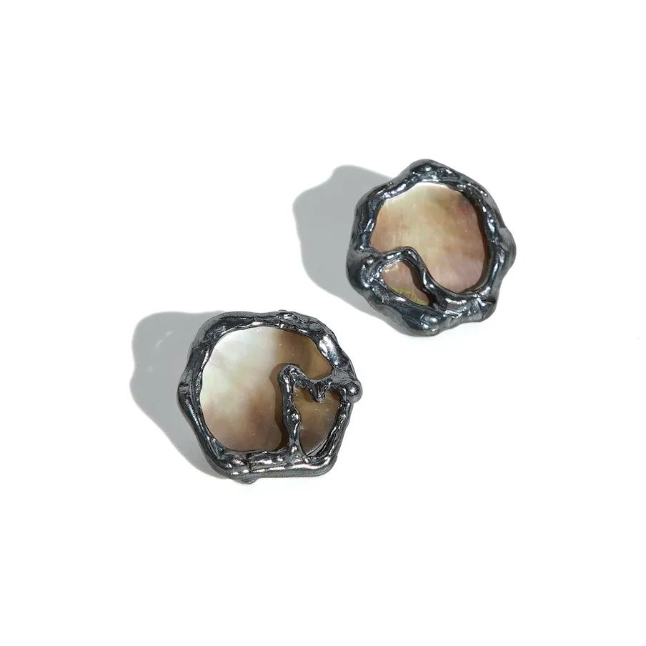 M.Wong Color-Changing Mother-of-Pearl 925 Sterling Silver Stud Earrings Women's