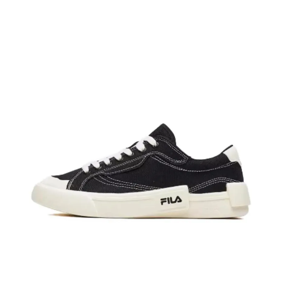 FILA FUSION POP Low Top Canvas Shoes Women's Black White