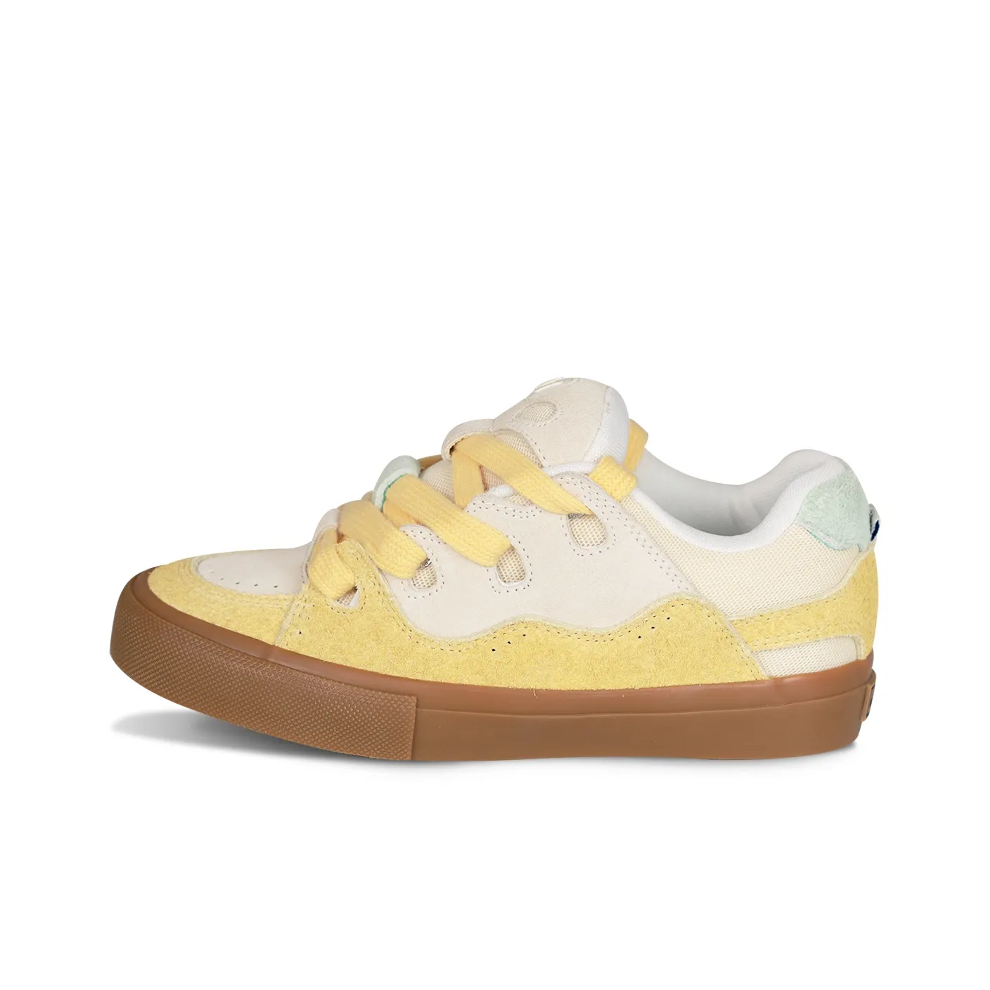Ollieskate Low-Top Magic Bake Fluffy Unisex Fragrant Coconut Milk Tea Color Scheme