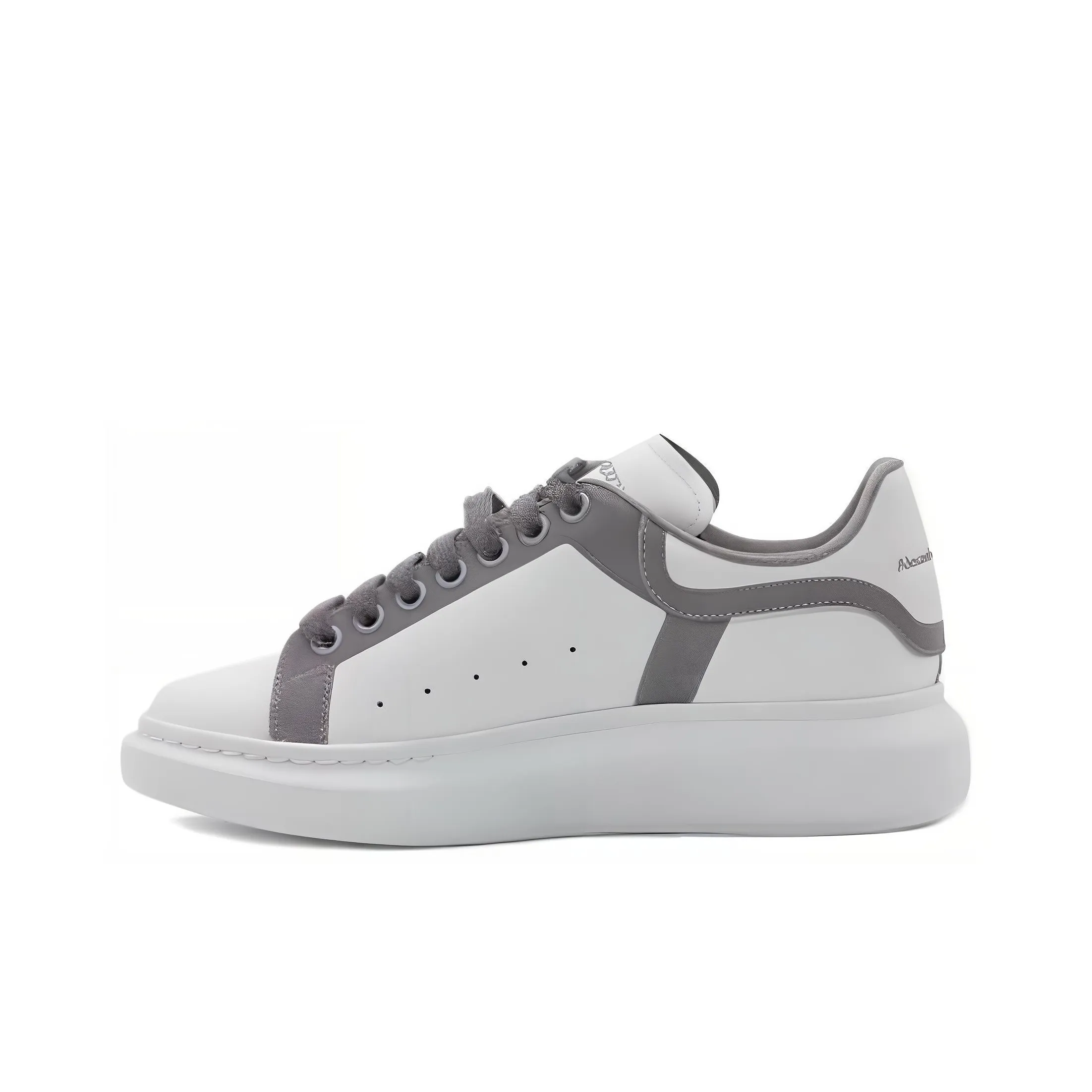 Alexander McQueen Oversized Sneaker Low Top Stylish Skateboarding Shoes Men's White
