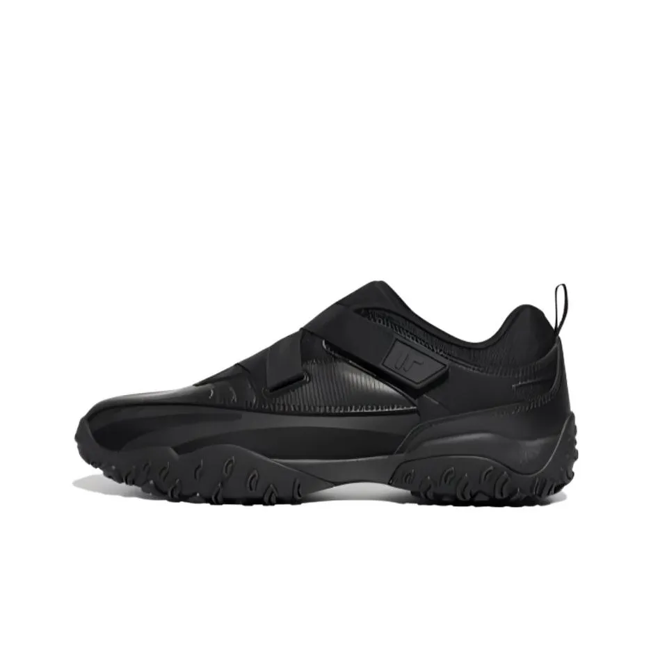 FILA Eschape Low Top Tennis Shoes Unisex Black