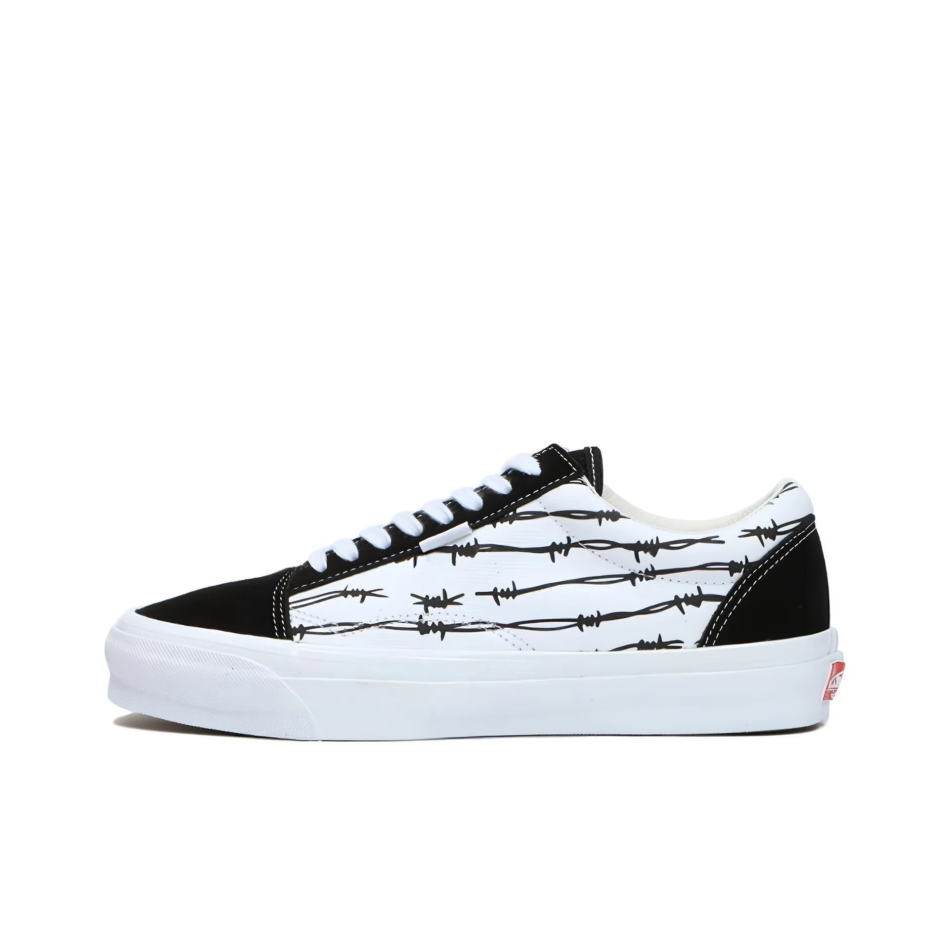 Vans Old Skool Collection Skateboard Shoes Unisex Low Top Black/White