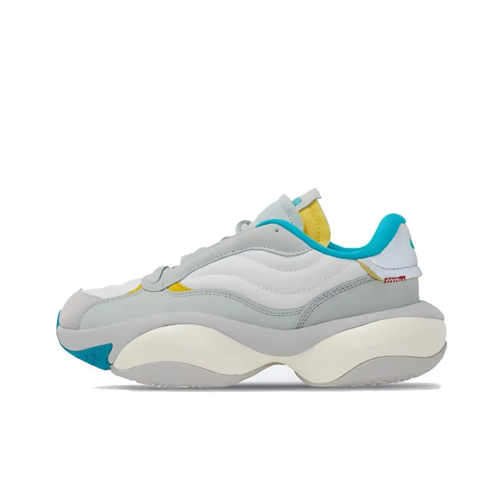 Puma Alteration Moon Boot 'Light Grey Mint Green'