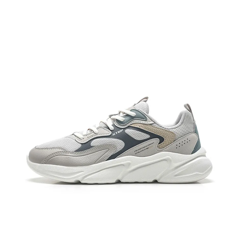 XTEP Slip Resistant Breathable Lightweight Low Top Casual Shoes Men's