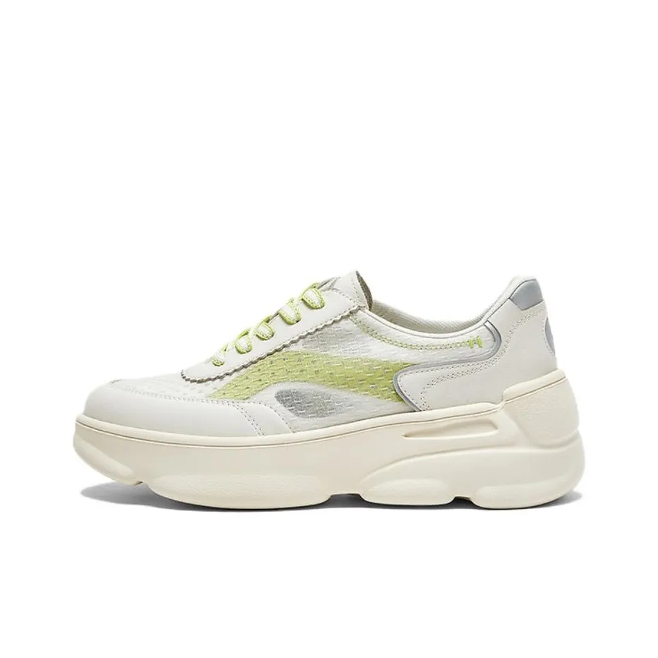 Hush Puppies Low Top Casual Shoes Women's