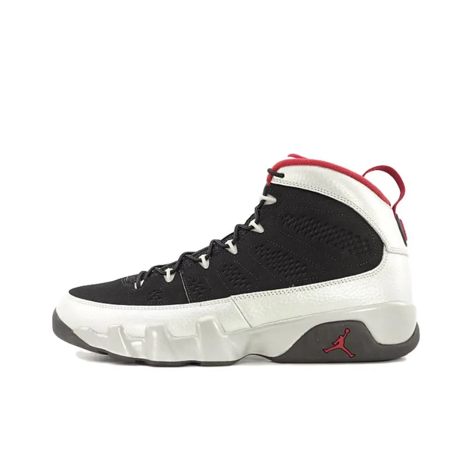 Air Jordan 12 Obsidian Arriving to Retailers