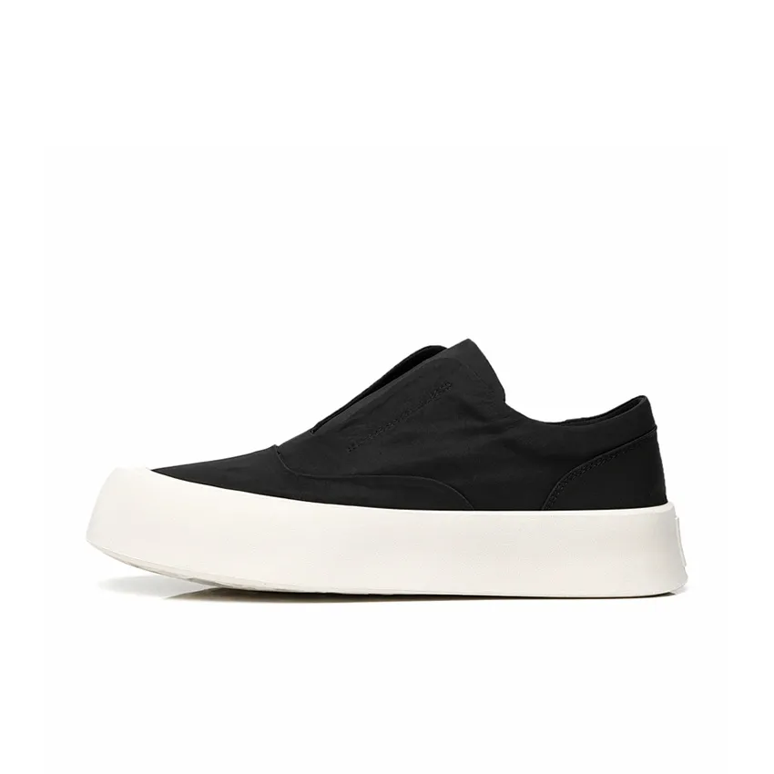 GZZ Slip-Resistant Low-Top Canvas Shoes Men's