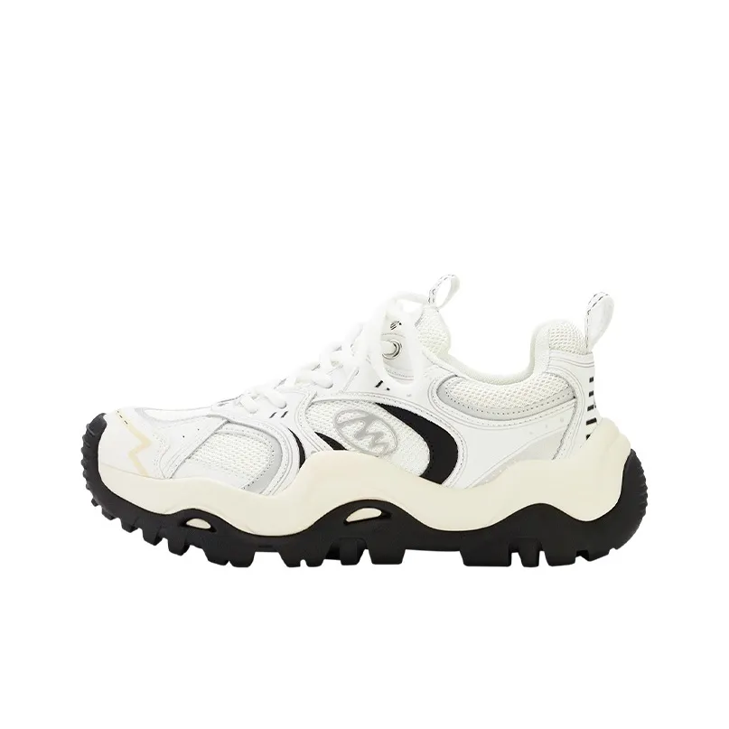 GNTD Cushioning Moisture Wicking Low Top Hiking Shoes Unisex Ecru