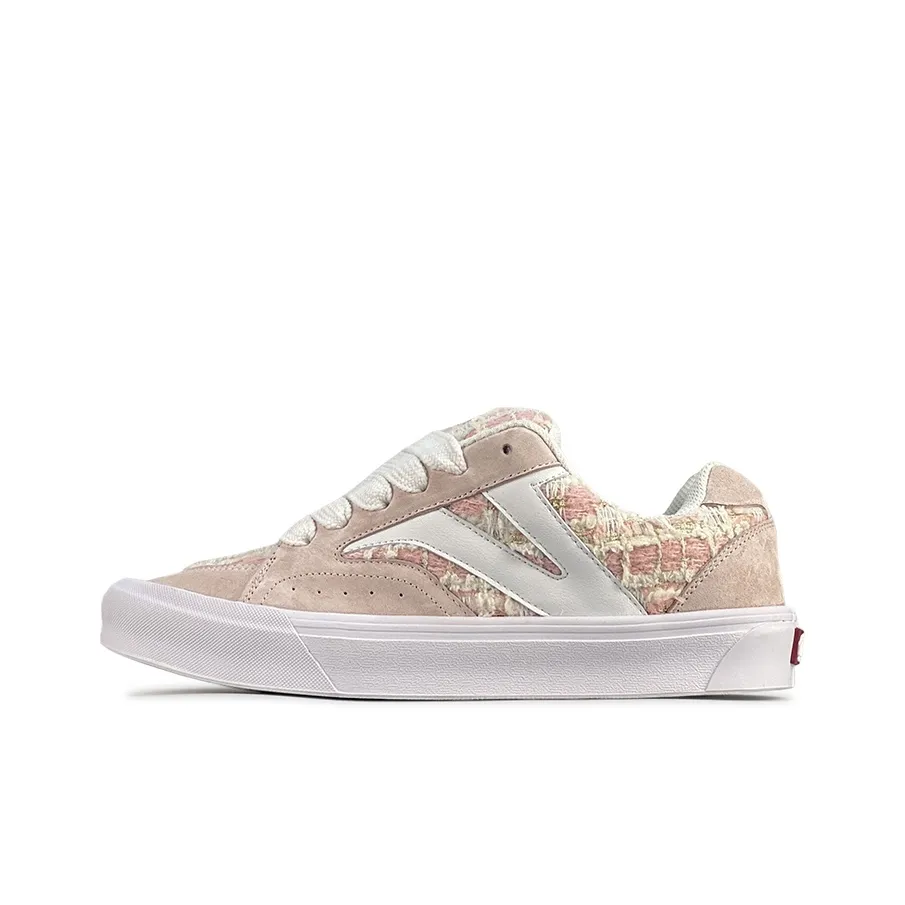 VFDF Chanel Inspired Puffy Shoes Wear Resistant Slip Resistant Low Top Skateboard Shoes Women's Washable Pink
