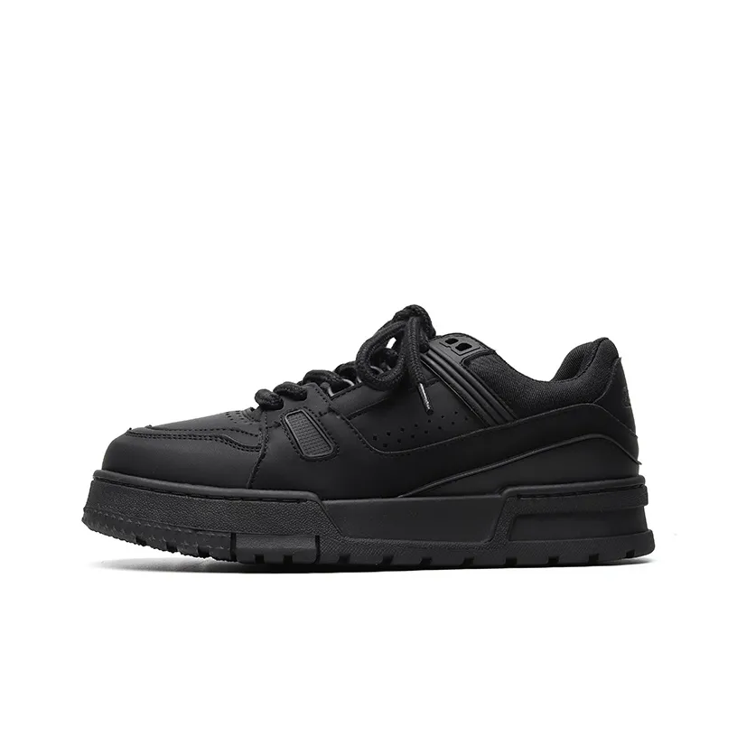 IZEIZIG Low Top Skateboard Shoes Men's Black