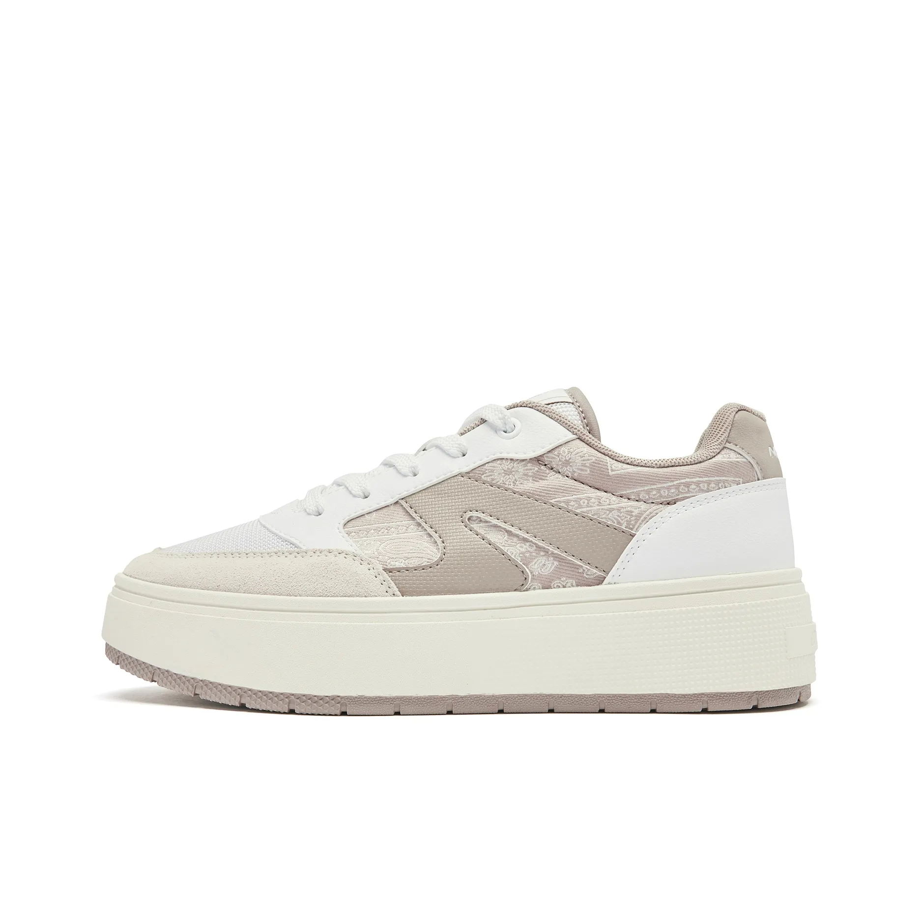 QIAODAN Moon White 1.0 Skateboard Shoes Women's Low Top Ivory Mist