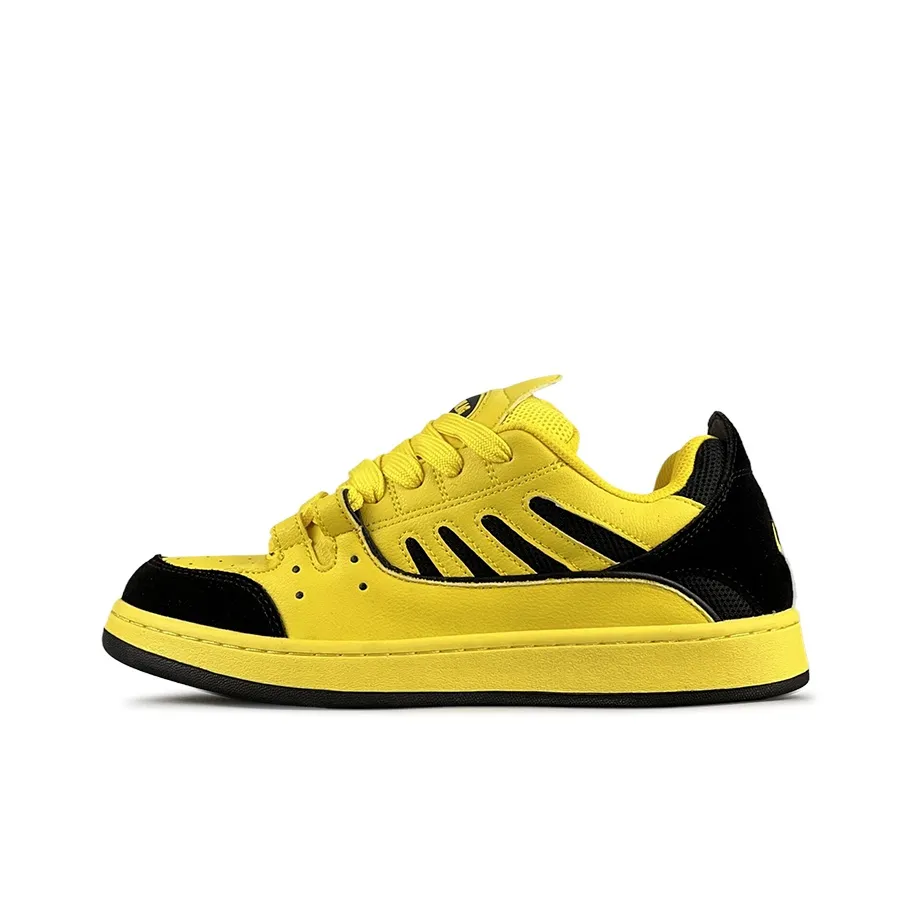 LuzaoT SUPER DRAG Puffy Shoes Anti Slip And Wear Resistant Breathable Low Top Skateboard Shoes Unisex Pikachu