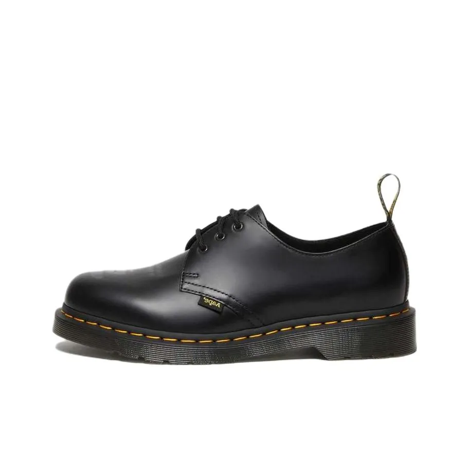 Dr. Martens Aape X 1461 'Black'