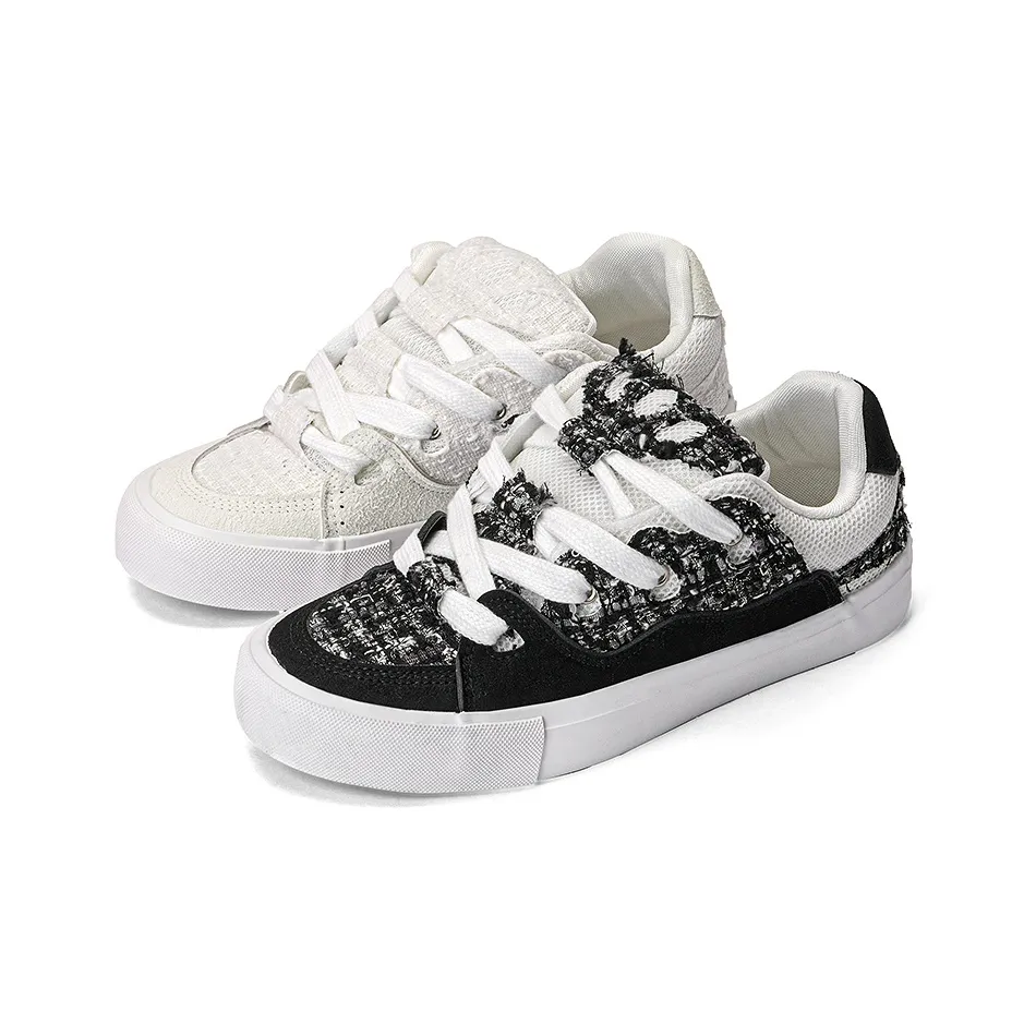 DM Anti Slip Wear Resistant Low Top Skateboard Shoes Unisex