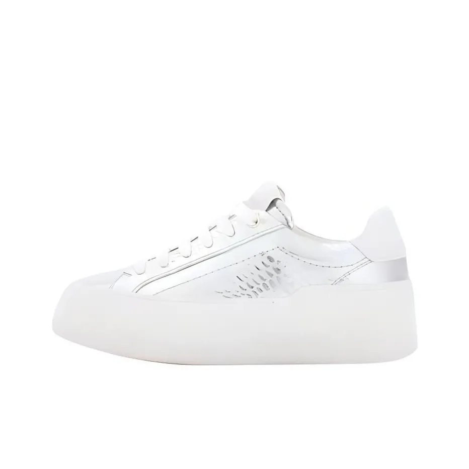 FERRAGAMO Wedge Metallic Plaftorm Sneakers