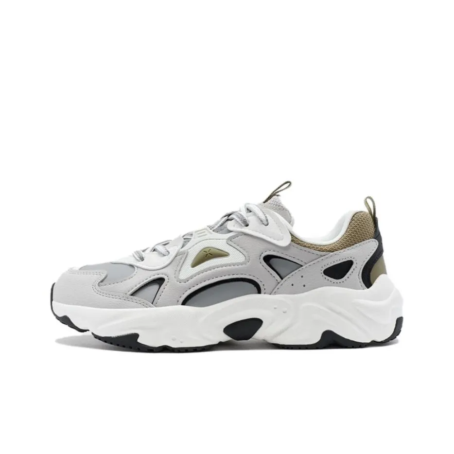 XTEP New Year Collection Slip Resistant Low Top Casual Shoes Men's Gray Green