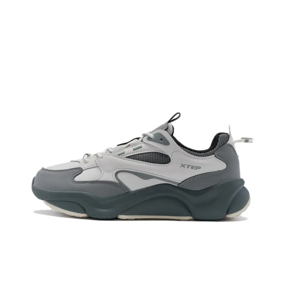 China Post x XTEP Spring Collection Versatile Comfortable Slip Resistant Low Top Casual Shoes Men's Gray