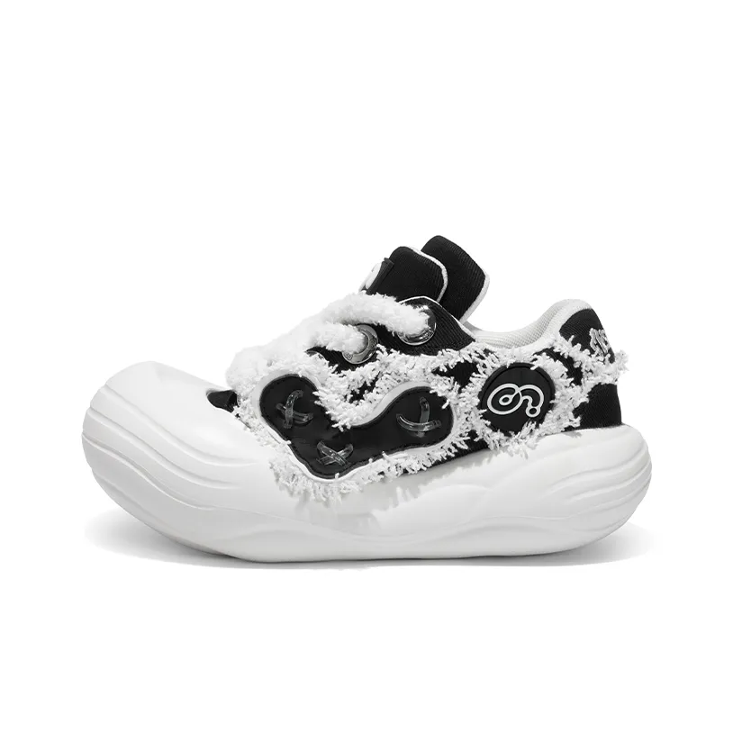 CN Cheese Head Shoes Wear Resistant Breathable Lightweight Height Increasing Low Top Canvas Shoes Unisex Black White