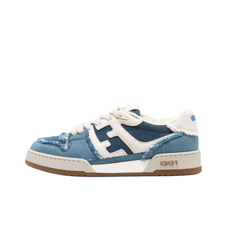 スニーカー FENDI FW25 Sneakers & Slip-On (7E1572 ALIRF0RWQ) Discover the Best Fendi Logo Slip-On Sneakers of 2025