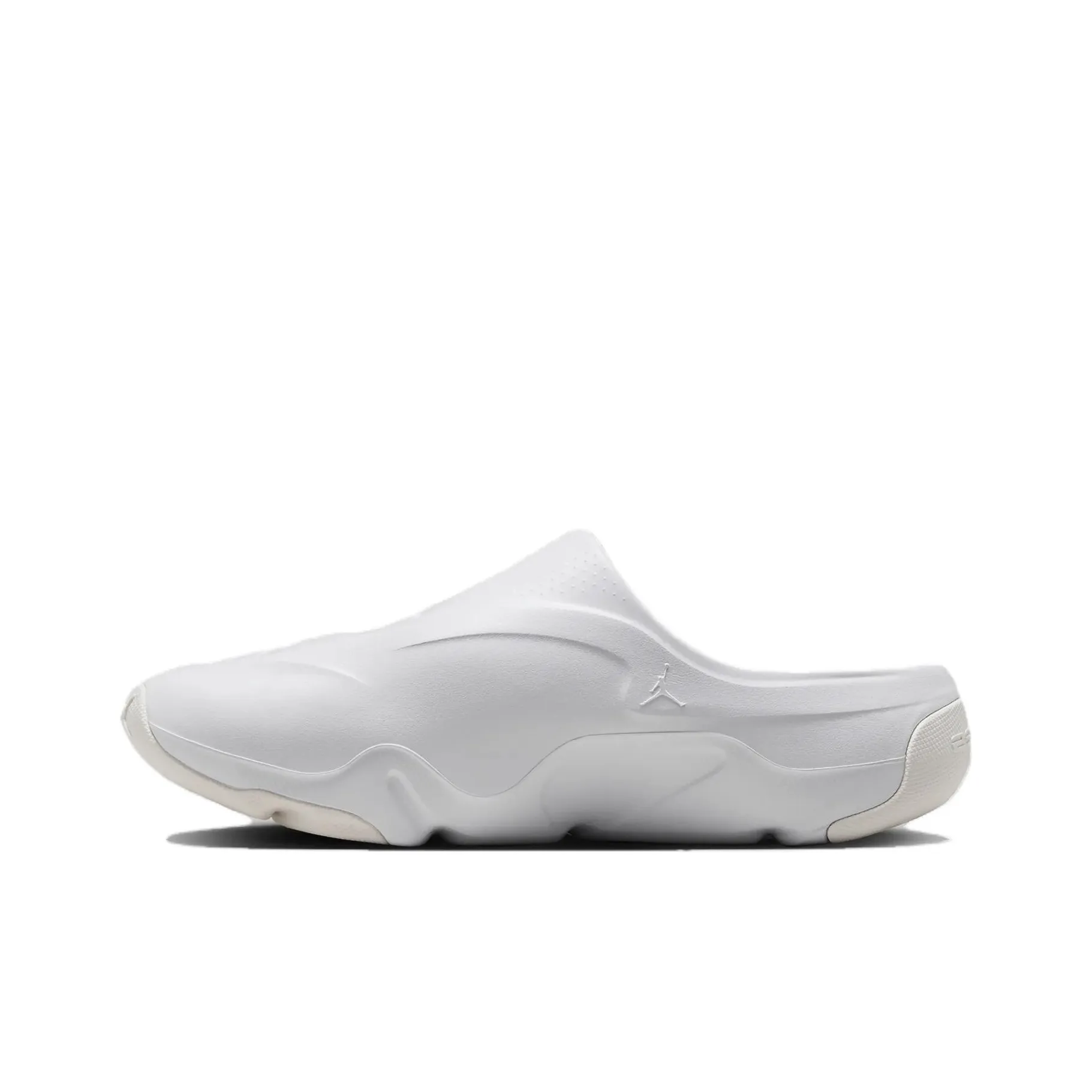 Jordan Roam White Sail
