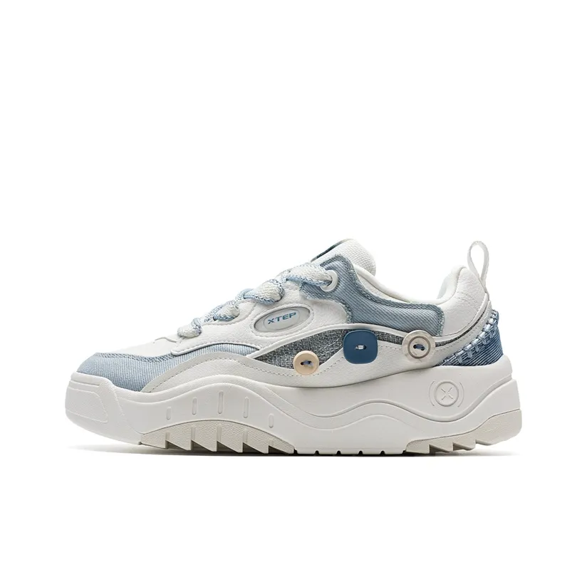 XTEP Mocha Cocoa Low-Top Skateboard Shoes Women's Sail White/Evening Dusty Blue