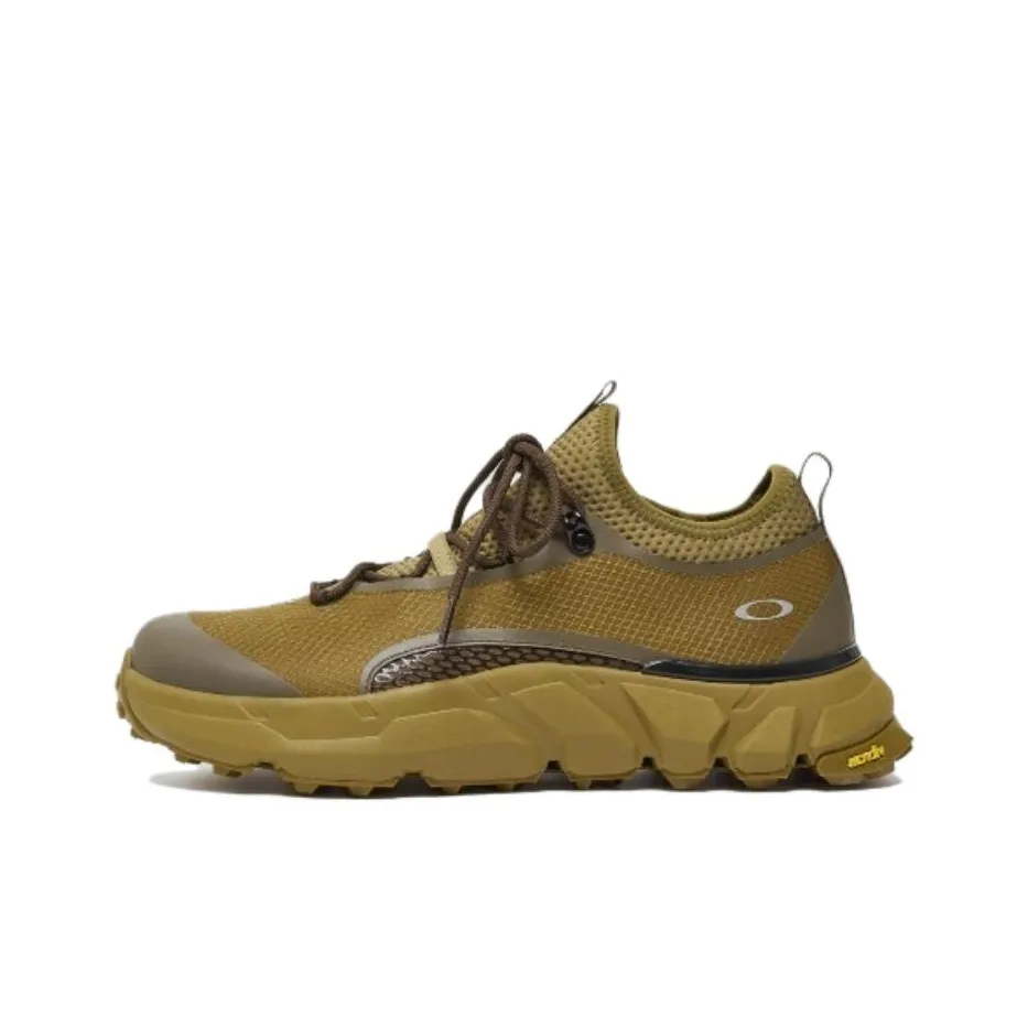 Oakley Slip Resistant, Abrasion Resistant, Breathable Low Top Casual Shoes Unisex Tan