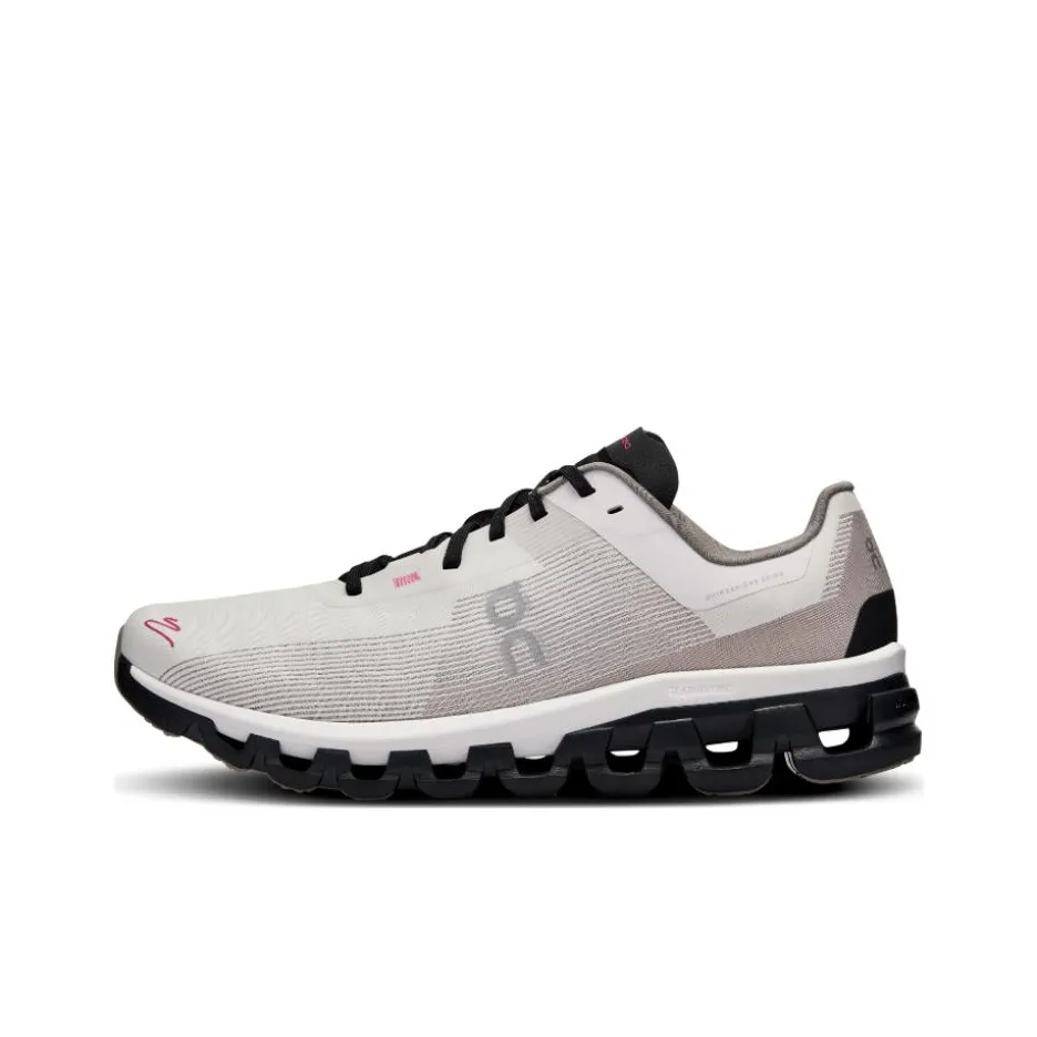 Cloudflow On 4 Distance 'White Black'
