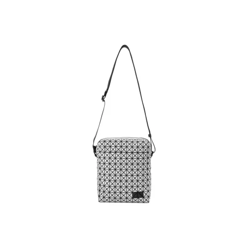 ISSEY MIYAKE Сумки через плечо Унисекс