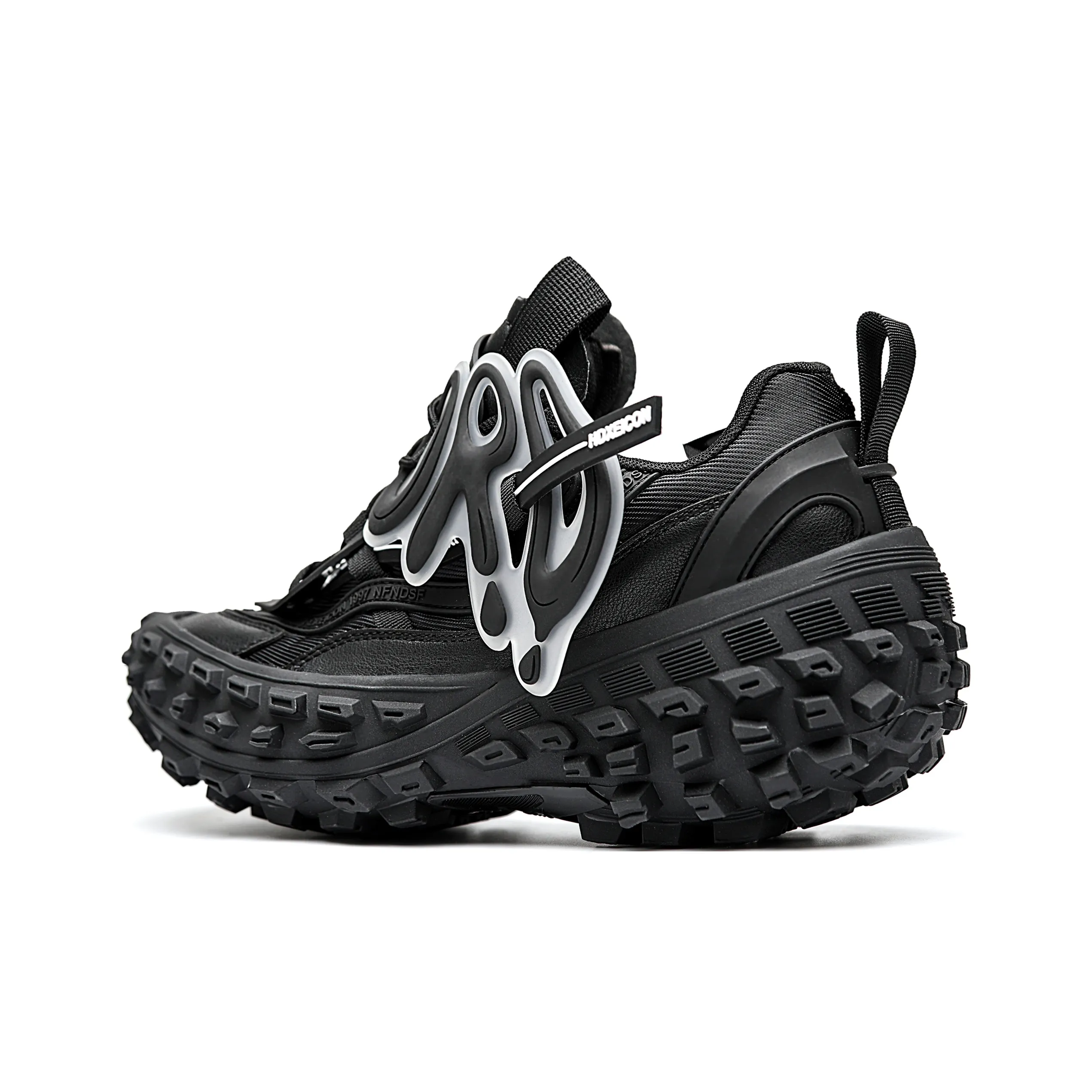 Some of the famous and credible brands in the category of kids running shoes are as follows