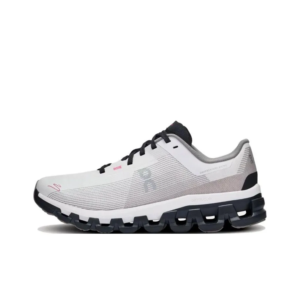 On Women's Cloudflow 4 Distance 'White Black' Women's