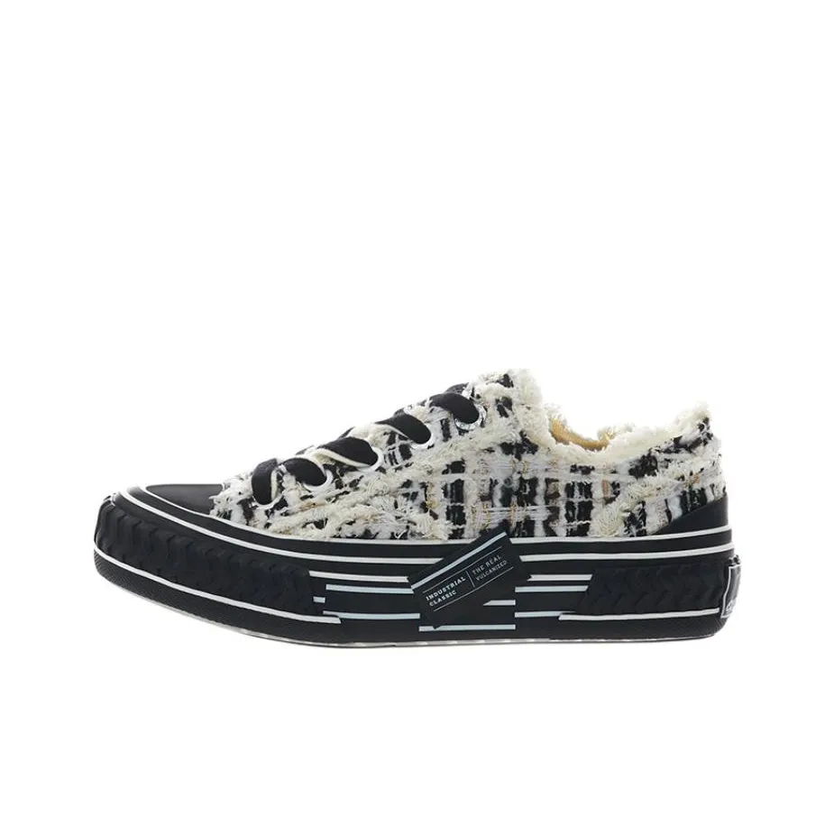 Love my new Lola Shoes