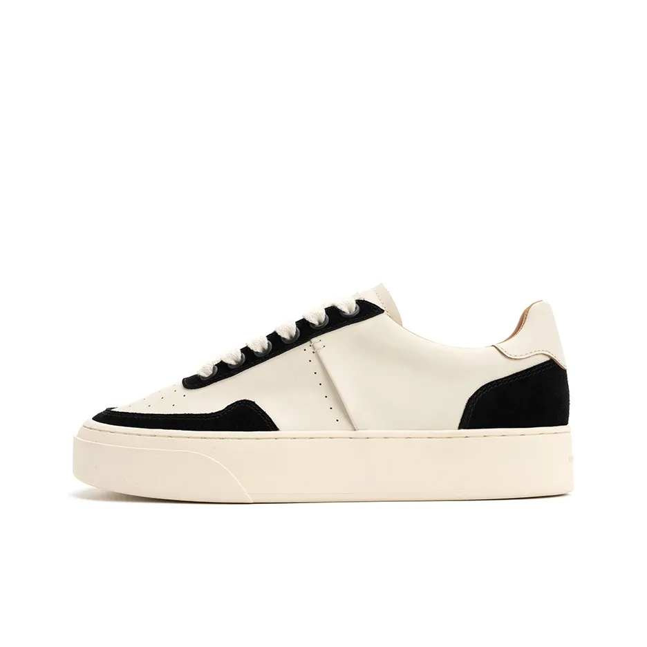 Enhance your comfy-casual look with the ® Sidewalk Slip-On Sneaker